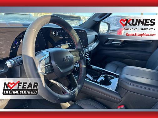 2025 Chevrolet Suburban RST