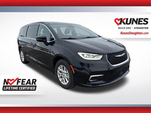 2025 Chrysler Pacifica L