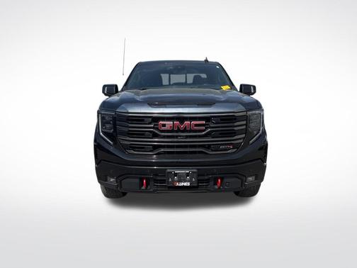 Onyx Black 2024 GMC Sierra 1500 AT4