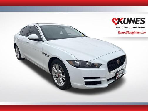 Fuji White 2018 Jaguar XE 25t Premium