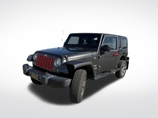 Granite Crystal Metallic Clearcoat 2016 Jeep Wrangler Unlimited Sahara