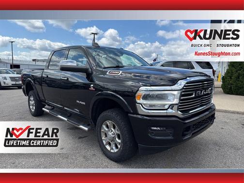 2022 RAM 2500 Laramie Crew Cab 4x4 6'4' Box