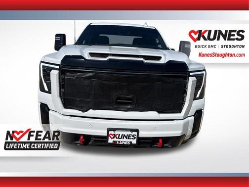 Summit White 2025 GMC Sierra 2500 AT4