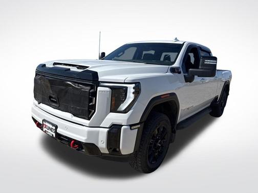Summit White 2025 GMC Sierra 2500 AT4
