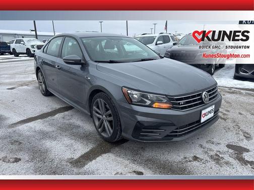 2018 Volkswagen Passat 2.0T S