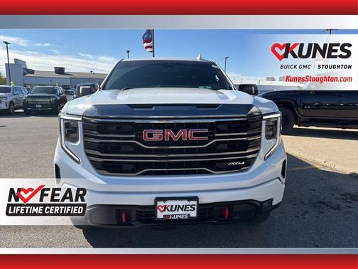 2022 GMC Sierra 1500 AT4