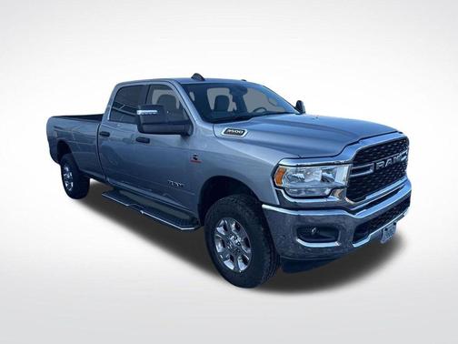 Billet Silver Metallic Clearcoat 2024 RAM 3500 Big Horn Crew Cab 4x4 8' Box