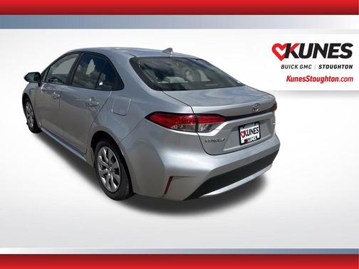 Classic Silver Metallic 2022 Toyota Corolla LE