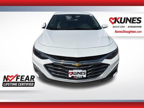 Summit White 2022 Chevrolet Malibu FWD LT