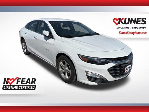 Summit White 2022 Chevrolet Malibu FWD LT