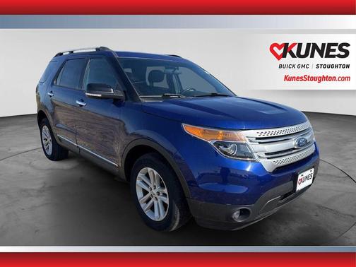 Ruby Red Metallic Tinted Clearcoat 2015 Ford Explorer XLT