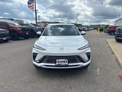 Summit White 2026 Buick Envista Preferred FWD