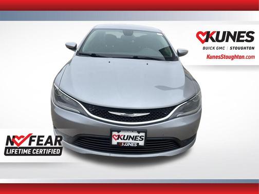 2016 Chrysler 200 LX