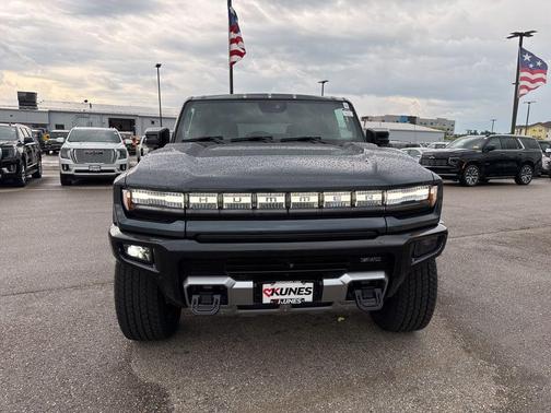 2025 GMC HUMMER EV SUV 2X