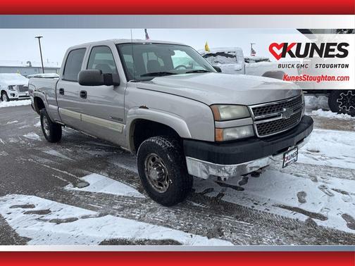 2005 Chevrolet Silverado 2500 LS H/D Crew Cab