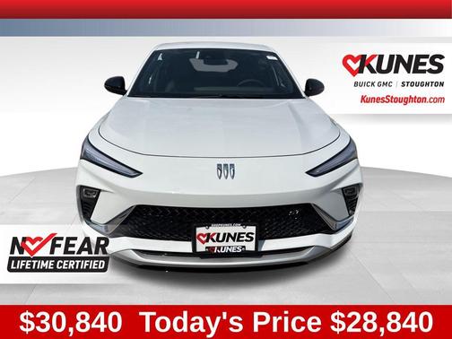 Summit White 2026 Buick Envista Sport Touring FWD