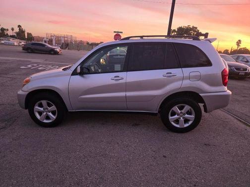 2004 Toyota RAV4 Base