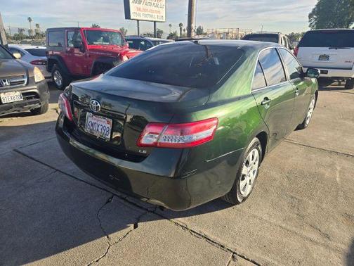 2011 Toyota Camry LE