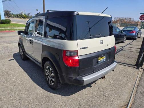 2005 Honda Element LX