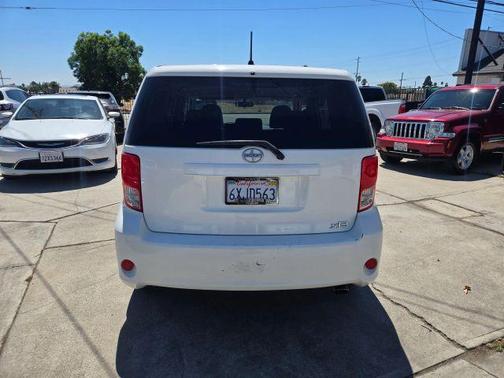 2012 Scion xB Release Series 9.0