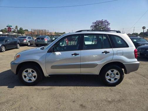 2004 Toyota RAV4 Base