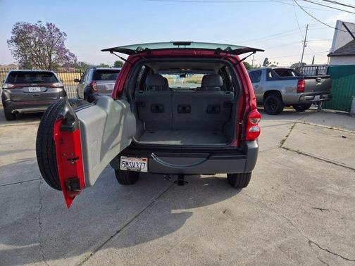 2005 Jeep Liberty Sport