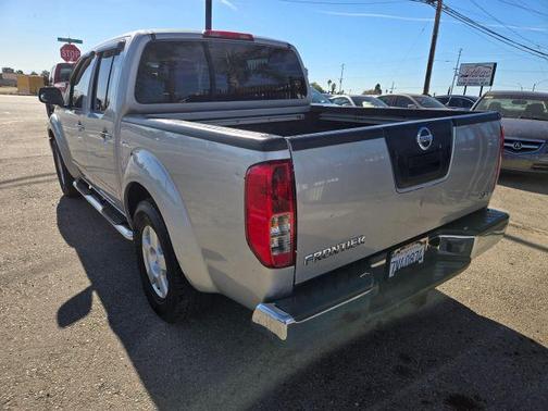 2006 Nissan Frontier SE Crew Cab