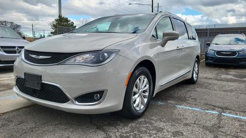 2019 Chrysler Pacifica Touring-L