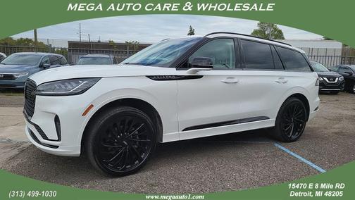 Crystal White Metallic 2025 Lincoln Aviator Reserve AWD