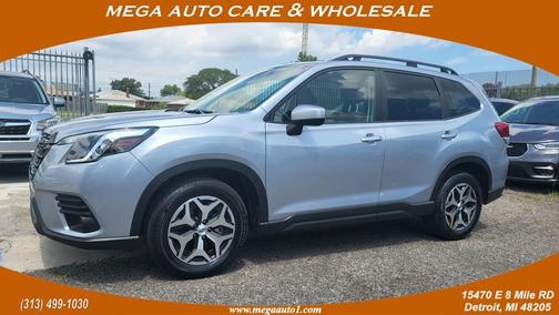 2023 Subaru Forester Premium