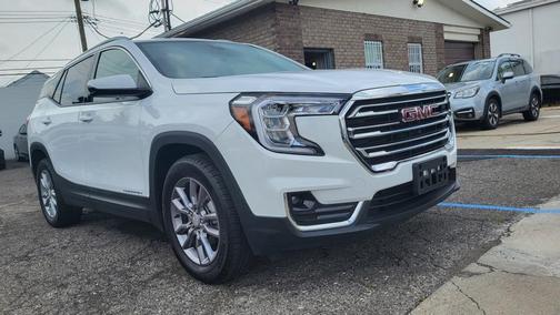 2023 GMC Terrain SLT