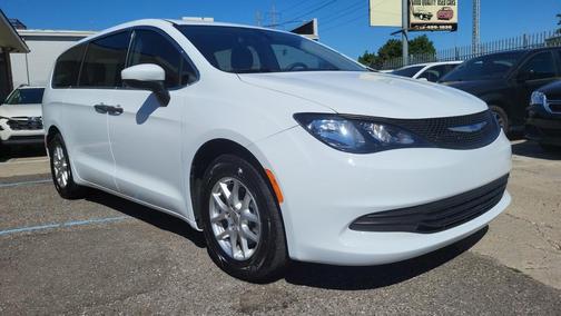 White 2020 Chrysler Voyager L