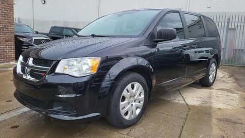 Black 2019 Dodge Grand Caravan SE