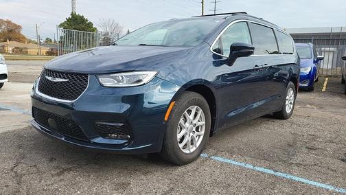 2022 Chrysler Pacifica Touring-L