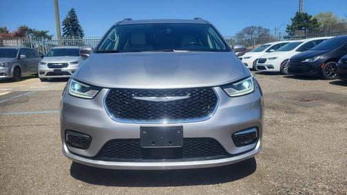 2021 Chrysler Pacifica Touring-L