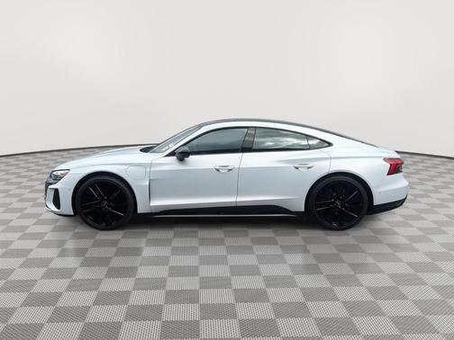 2022 Audi e-tron GT Prestige