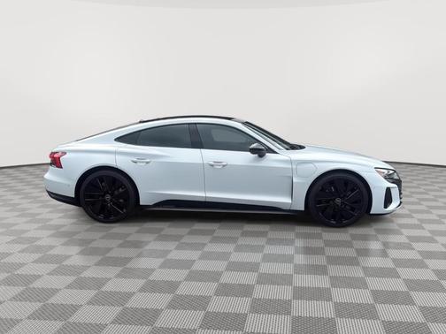 2022 Audi e-tron GT Prestige