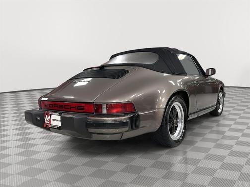 1984 Porsche 911 Carrera