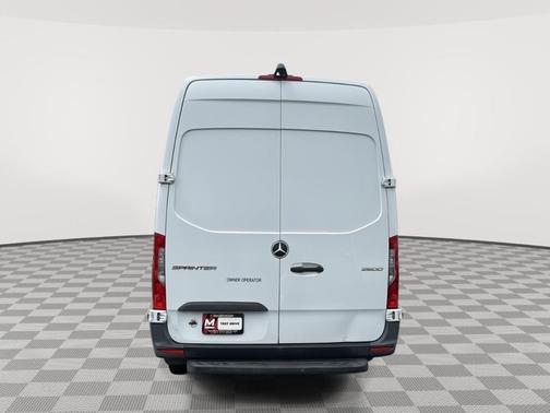 Arctic White 2020 Mercedes-Benz Sprinter 2500 Standard Roof