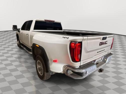 2023 GMC Sierra 3500 SLT