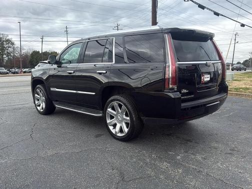 2016 Cadillac Escalade Luxury