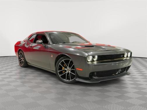2016 Dodge Challenger R/T Scat Pack