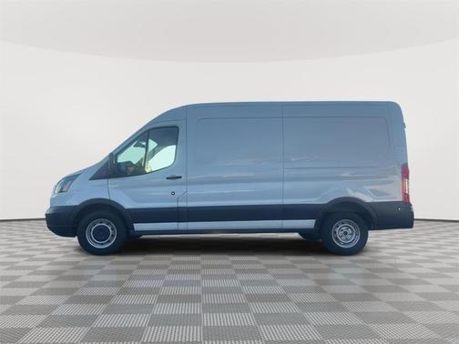 2018 Ford Transit-250 148 WB Medium Roof Cargo