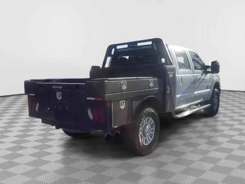 White Platinum Tri-Coat Metallic 2016 Ford F-350 Lariat Super Duty