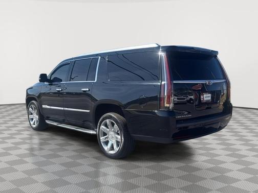 2019 Cadillac Escalade ESV Luxury