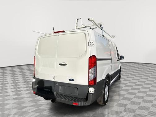 2017 Ford Transit-250 Base