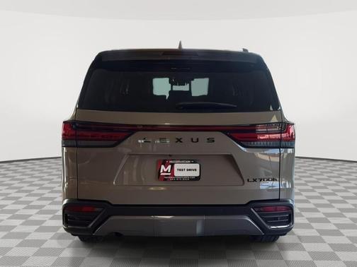 2025 Lexus LX 700h Overtrail