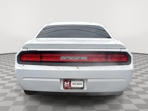 2010 Dodge Challenger SE