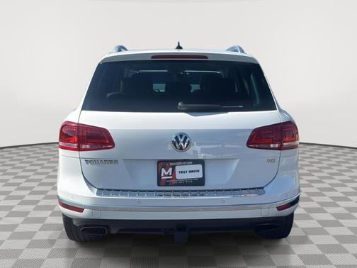 2017 Volkswagen Touareg V6 Executive