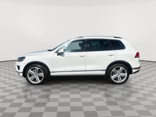 2017 Volkswagen Touareg V6 Executive